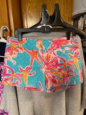 Lilly Pulitzer Blue Pink Orange Medium Short